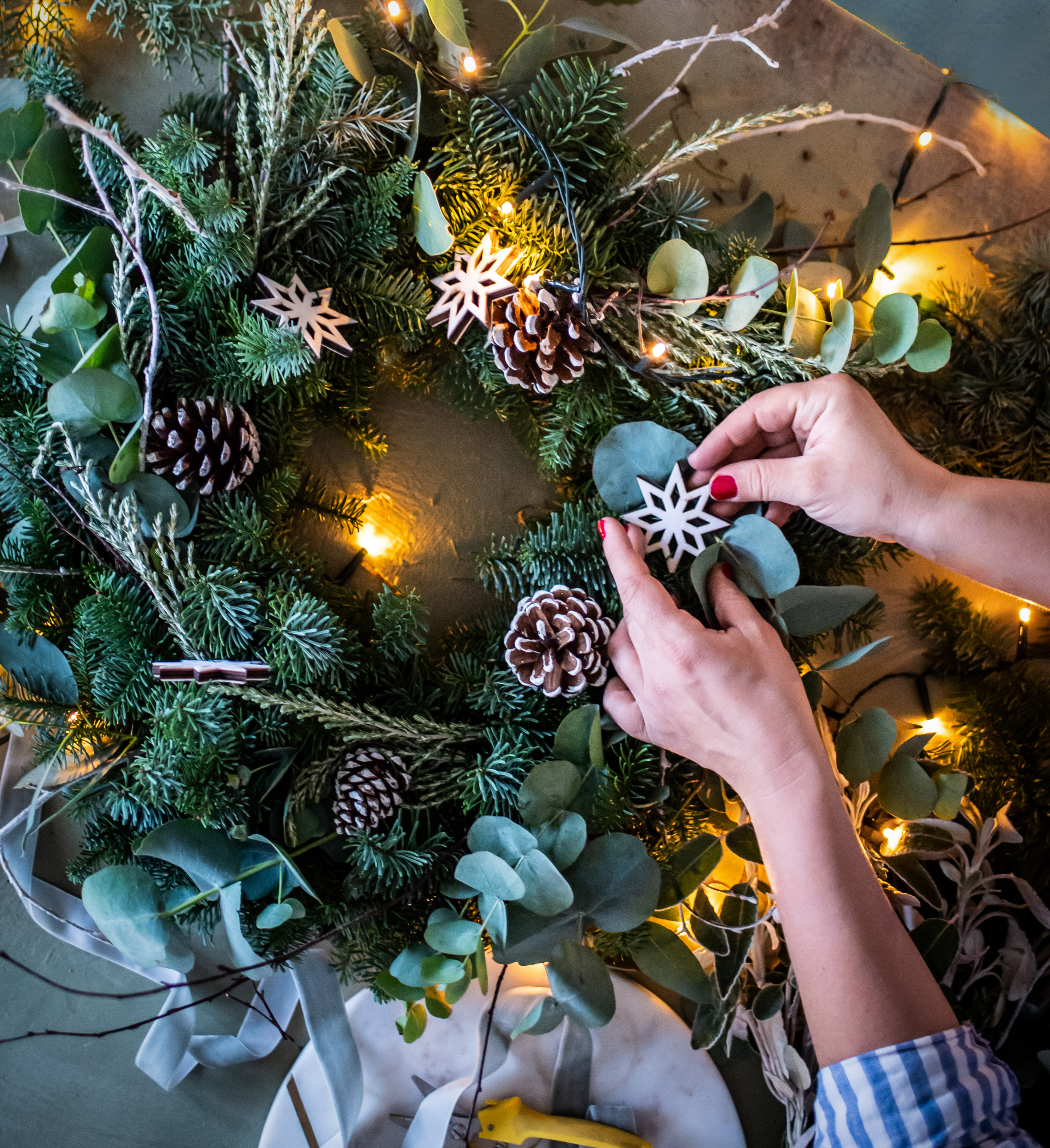 Wreath Making Delivered launches three new designs to celebrate their fifth year of Christmas crafting experiences